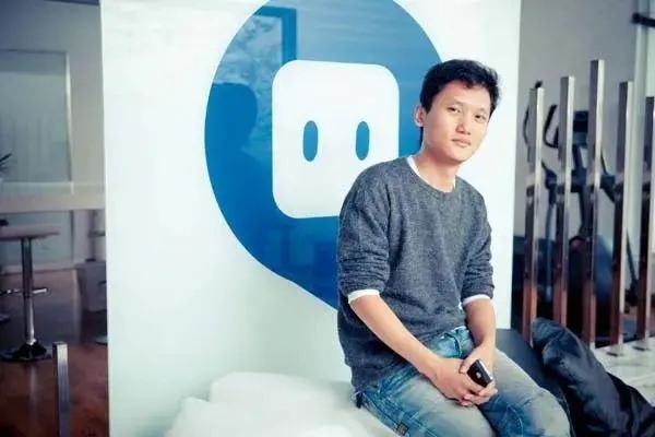 陌生人交友陌陌好还是soul好?